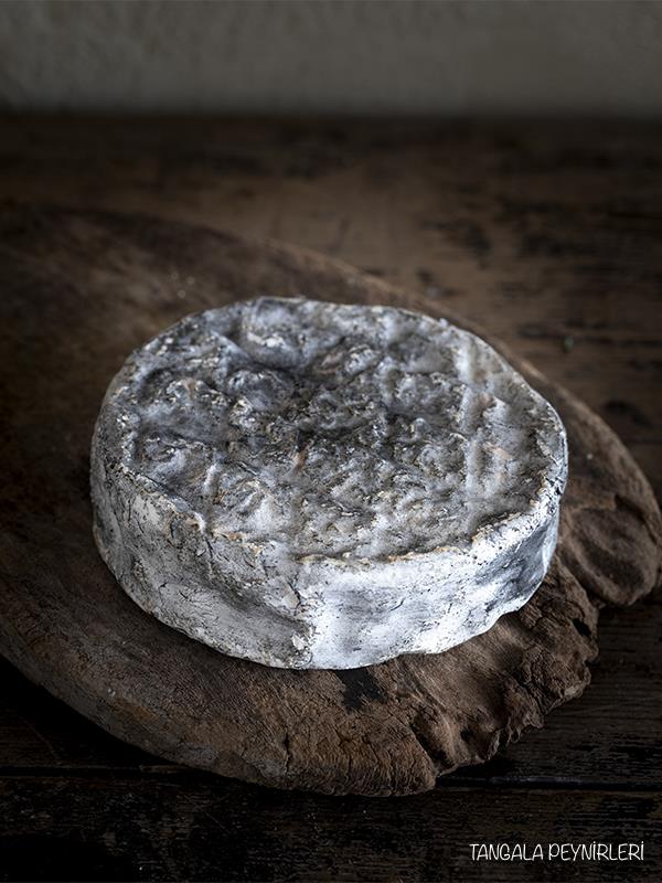 KÜLLÜ AMBER PEYNİRİ (380gr)